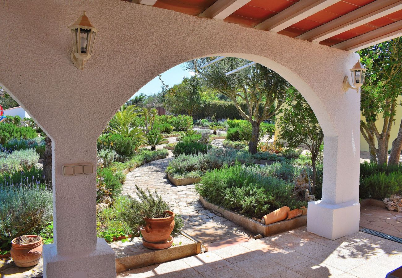 Особняк на Santa Margalida - Can Burguet 099 encantadora finca en la naturaleza con precioso jardín, piscina privada y WiFi Особняк на Santa Margalida - Can Burguet 099 encantadora finca en la naturaleza con precioso jardín, piscina privada y WiFi