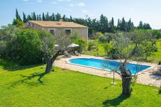 Особняк на Buger - Son Tresco 126 fantástica finca ideal para grupos, con jardín, terraza, ping pong y WiFi