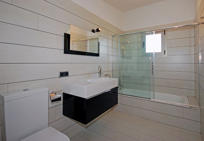 Особняк на Muro - Vinagrella 158 magnífica finca con piscina privada, gran jardín, aire acondicionado y barbacoa Особняк на Muro - Vinagrella 158 magnífica finca con piscina privada, gran jardín, aire acondicionado y barbacoa