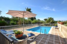 Особняк на Inca - Tramuntana 171 fantástica villa con pisicina privada, terraza, aire acondicionado y WiFi