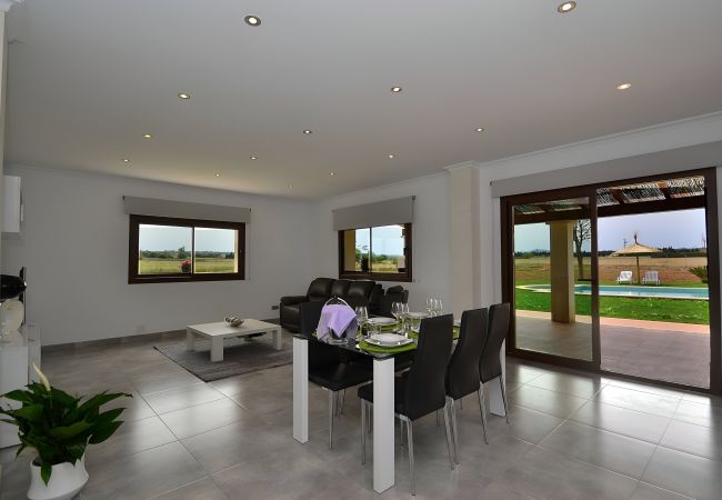 Особняк на Muro - Flor de Sal 178 majestuosa villa moderna con piscina privada, aire acondicionado y barbacoa Особняк на Muro - Flor de Sal 178 majestuosa villa moderna con piscina privada, aire acondicionado y barbacoa