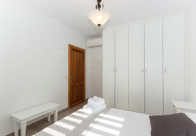 Дом на Santa Margalida - Can Cantino 213 fantástica casa de pueblo con piscina privada, aire acondicionado, terraza, barbacoa y WiFi Дом на Santa Margalida - Can Cantino 213 fantástica casa de pueblo con piscina privada, aire acondicionado, terraza, barbacoa y WiFi