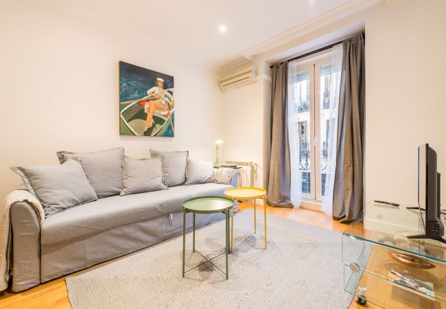 Апартаменты на Madrid -  BIG Apartment Downtown Madrid Malasaña M (MAL27) Апартаменты на Madrid -  BIG Apartment Downtown Madrid Malasaña M (MAL27)