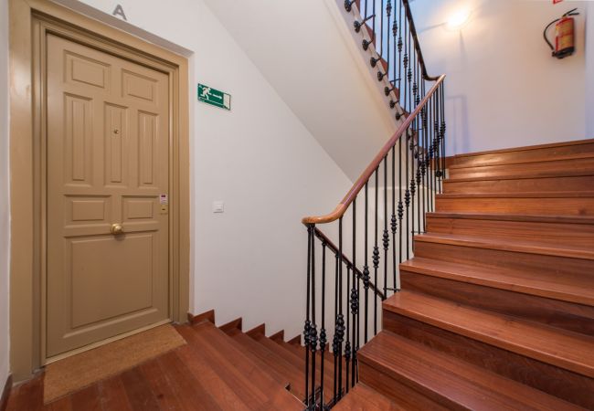 Апартаменты на Madrid -  BIG Apartment Downtown Madrid Malasaña M (MAL27) Апартаменты на Madrid -  BIG Apartment Downtown Madrid Malasaña M (MAL27)