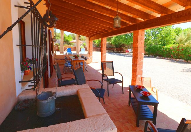 Особняк на Campos - Alcoraia 408 tradicional finca con piscina privada, terraza, barbacoa y aire acondicionado Особняк на Campos - Alcoraia 408 tradicional finca con piscina privada, terraza, barbacoa y aire acondicionado