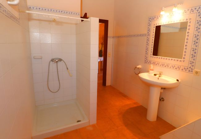 Особняк на Campos - Alcoraia 408 tradicional finca con piscina privada, terraza, barbacoa y aire acondicionado Особняк на Campos - Alcoraia 408 tradicional finca con piscina privada, terraza, barbacoa y aire acondicionado