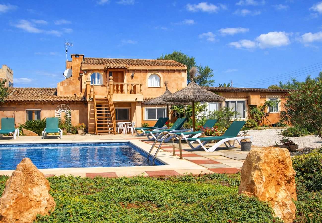Особняк на Campos - Can Bril 409 finca rústica con piscina privada, terraza, jardín y WiFi