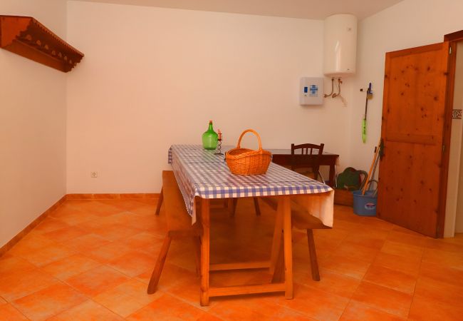 Особняк на Campos - Can Crestall 414 finca rústica con piscina privada, aire acondicionado, jardín y barbacoa Особняк на Campos - Can Crestall 414 finca rústica con piscina privada, aire acondicionado, jardín y barbacoa