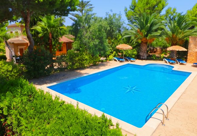 Особняк на Campos - Can Crestall 414 finca rústica con piscina privada, aire acondicionado, jardín y barbacoa