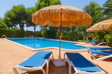 Особняк на Campos - Can Crestall 414 finca rústica con piscina privada, aire acondicionado, jardín y barbacoa