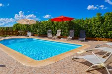Особняк на Campos - Can Olivaret 419 fantástica finca con piscina privada, terraza, barbacoa y WiFi