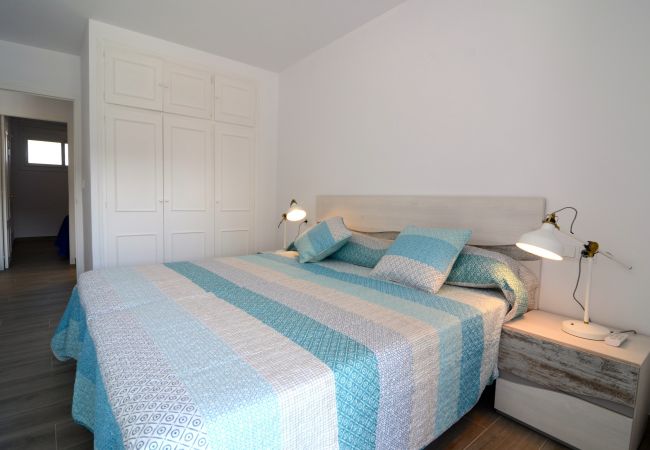 Апартаменты на Estartit - ROCAMAURA III BX-9 Апартаменты на Estartit - ROCAMAURA III BX-9