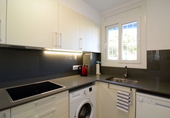 Апартаменты на Estartit - ROCAMAURA III BX-9 Апартаменты на Estartit - ROCAMAURA III BX-9