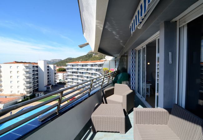 Апартаменты на Estartit - ROCAMAURA II 6-3 Апартаменты на Estartit - ROCAMAURA II 6-3