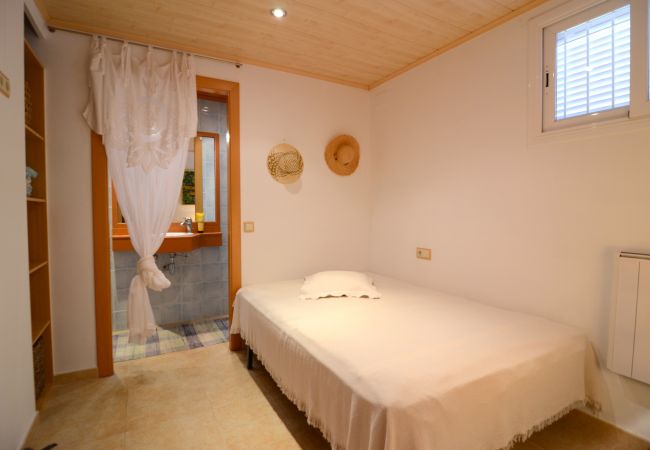 Апартаменты на Estartit - ROCAMAURA II 6-3 Апартаменты на Estartit - ROCAMAURA II 6-3