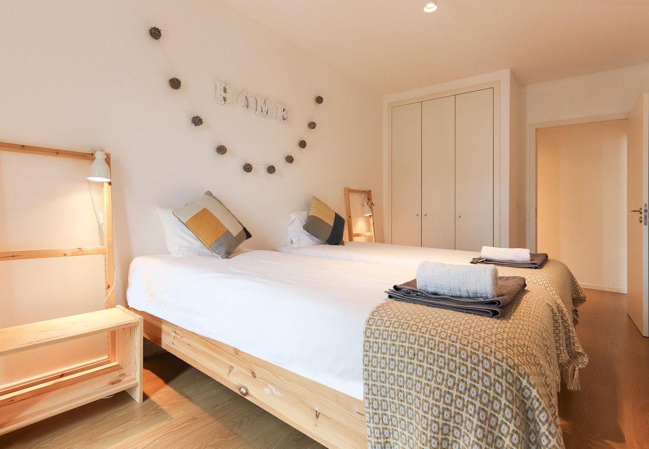 MODERN & BRIGHT AVENIDAS NOVAS by HOMING MODERN & BRIGHT AVENIDAS NOVAS by HOMING