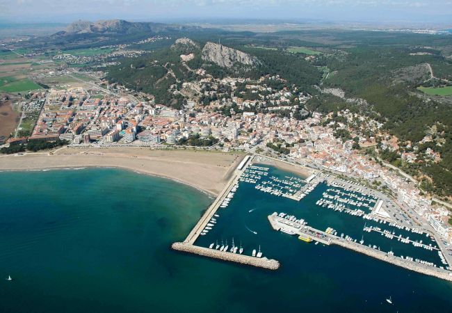 Апартаменты на Estartit - ROCAMAURA I A 1-1 Апартаменты на Estartit - ROCAMAURA I A 1-1