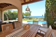 Вилла на Colonia de Sant Pere - Embat 017 villa con piscina privada y acceso directo al mar, jardín y aire acondicionado