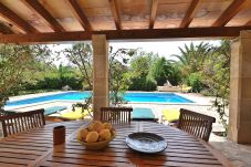 Особняк на Sineu - Can Blanc 018 finca rústica con piscina privada, aire acondicionado, terraza y barbacoa