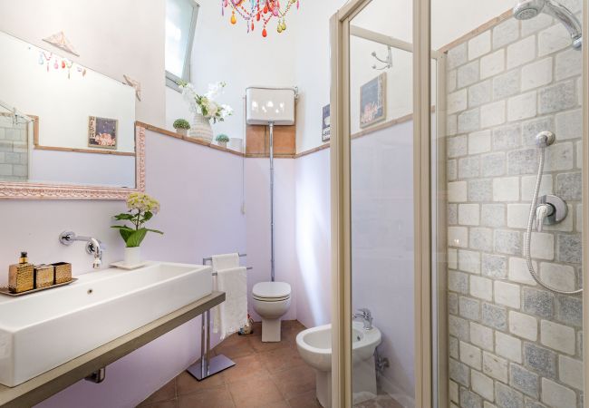 Апартаменты на Lucca -  CASA BEATRICE, Apartment with Private Garden inside the Walls of Lucca Апартаменты на Lucca -  CASA BEATRICE, Apartment with Private Garden inside the Walls of Lucca