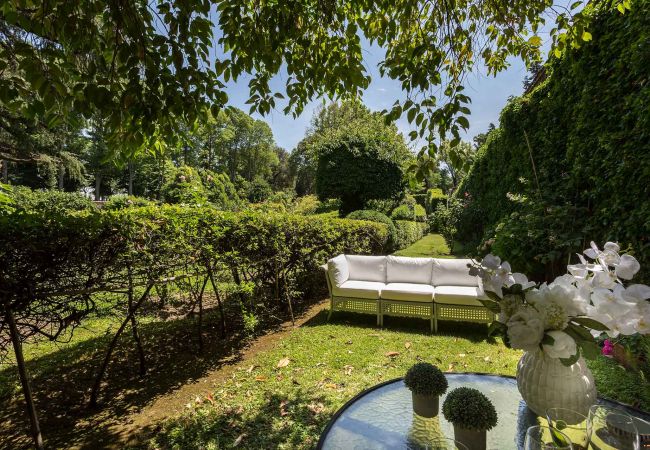 Апартаменты на Lucca -  CASA BEATRICE, Apartment with Private Garden inside the Walls of Lucca Апартаменты на Lucca -  CASA BEATRICE, Apartment with Private Garden inside the Walls of Lucca