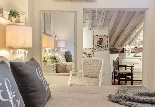 Апартаменты на Lucca - CASA UCCELLINI Apartment with a Romantic Terrace Апартаменты на Lucca - CASA UCCELLINI Apartment with a Romantic Terrace