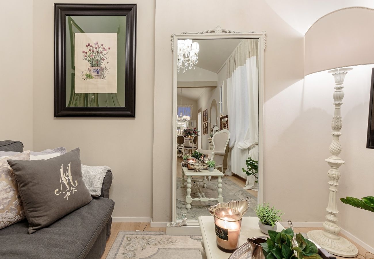 Апартаменты на Lucca - CASA UCCELLINI Apartment with a Romantic Terrace Апартаменты на Lucca - CASA UCCELLINI Apartment with a Romantic Terrace