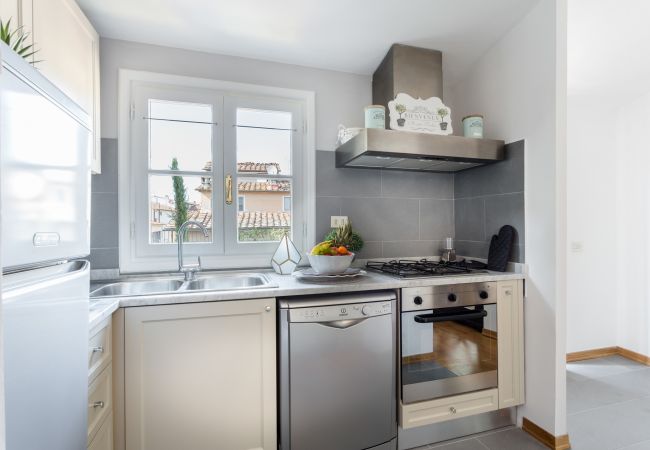 Апартаменты на Lucca - Flourish Apartment with Grand Terrace inside Lucca City Centre Апартаменты на Lucca - Flourish Apartment with Grand Terrace inside Lucca City Centre