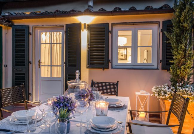 Апартаменты на Lucca - Flourish Apartment with Grand Terrace inside Lucca City Centre Апартаменты на Lucca - Flourish Apartment with Grand Terrace inside Lucca City Centre