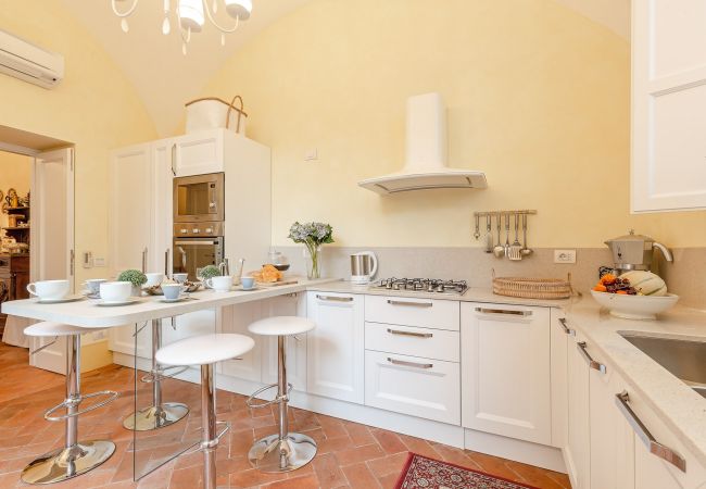 Апартаменты на Lucca - Spacious Ground Floor Apartment with Private Garden Inside the Walls of Lucca Апартаменты на Lucca - Spacious Ground Floor Apartment with Private Garden Inside the Walls of Lucca
