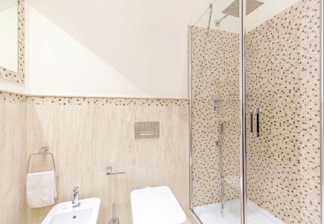 Апартаменты на Lucca - Spacious Ground Floor Apartment with Private Garden Inside the Walls of Lucca Апартаменты на Lucca - Spacious Ground Floor Apartment with Private Garden Inside the Walls of Lucca