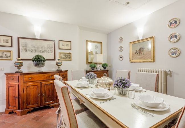Апартаменты на Lucca - Casa Simonetta: Modern and Antique Ground Floor Apartment inside the Walls of Lucca Апартаменты на Lucca - Casa Simonetta: Modern and Antique Ground Floor Apartment inside the Walls of Lucca