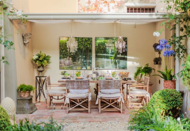 Апартаменты на Lucca - LA CASINA Luxury Home inside the Walls of Lucca with Garden, A/c, Wifi Апартаменты на Lucca - LA CASINA Luxury Home inside the Walls of Lucca with Garden, A/c, Wifi