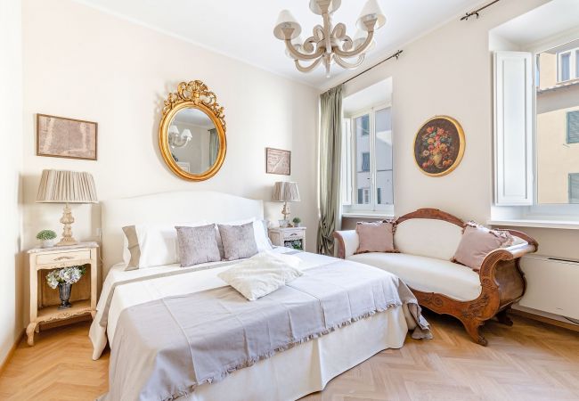 Апартаменты на Lucca - CASA SAN FREDIANO 3 Luxury Bedrooms and a Charming LUCCA View Inside the Walls Апартаменты на Lucca - CASA SAN FREDIANO 3 Luxury Bedrooms and a Charming LUCCA View Inside the Walls