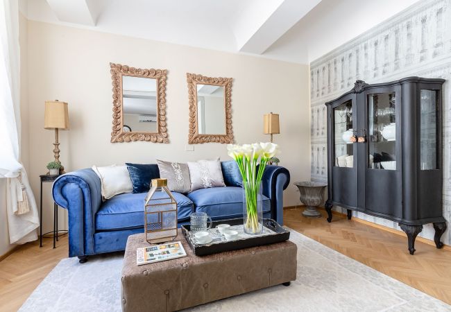 Апартаменты на Lucca - CASA SAN FREDIANO 3 Luxury Bedrooms and a Charming LUCCA View Inside the Walls Апартаменты на Lucca - CASA SAN FREDIANO 3 Luxury Bedrooms and a Charming LUCCA View Inside the Walls