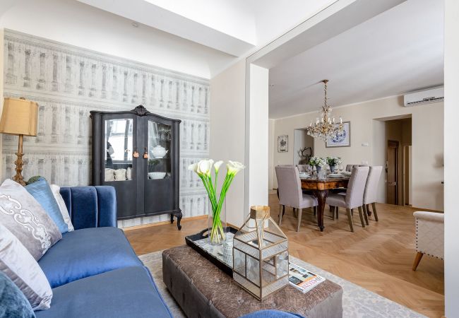 Апартаменты на Lucca - CASA SAN FREDIANO 3 Luxury Bedrooms and a Charming LUCCA View Inside the Walls Апартаменты на Lucca - CASA SAN FREDIANO 3 Luxury Bedrooms and a Charming LUCCA View Inside the Walls