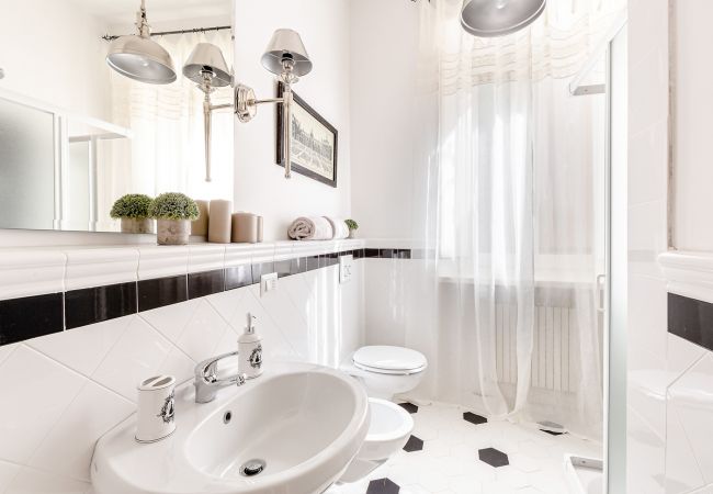 Апартаменты на Lucca - CASA SAN FREDIANO 3 Luxury Bedrooms and a Charming LUCCA View Inside the Walls Апартаменты на Lucca - CASA SAN FREDIANO 3 Luxury Bedrooms and a Charming LUCCA View Inside the Walls