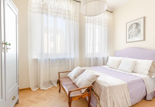 Апартаменты на Lucca - CASA SAN FREDIANO 3 Luxury Bedrooms and a Charming LUCCA View Inside the Walls Апартаменты на Lucca - CASA SAN FREDIANO 3 Luxury Bedrooms and a Charming LUCCA View Inside the Walls