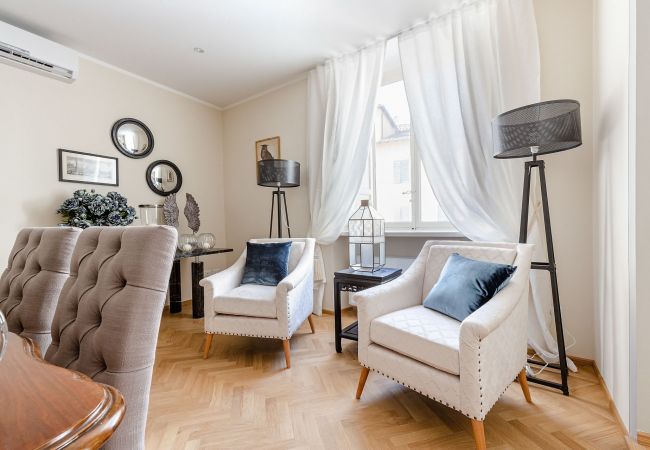 Апартаменты на Lucca - CASA SAN FREDIANO 3 Luxury Bedrooms and a Charming LUCCA View Inside the Walls Апартаменты на Lucca - CASA SAN FREDIANO 3 Luxury Bedrooms and a Charming LUCCA View Inside the Walls