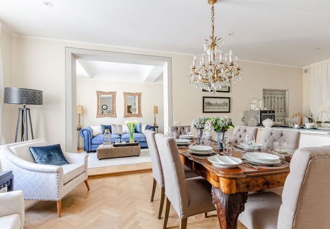 Апартаменты на Lucca - CASA SAN FREDIANO 3 Luxury Bedrooms and a Charming LUCCA View Inside the Walls Апартаменты на Lucca - CASA SAN FREDIANO 3 Luxury Bedrooms and a Charming LUCCA View Inside the Walls