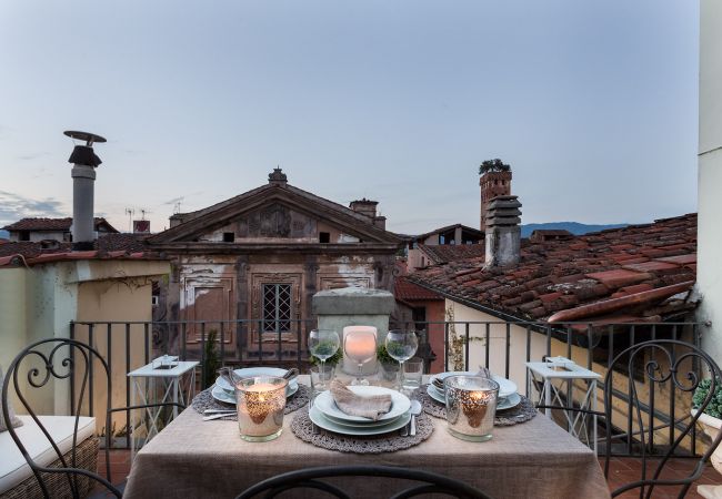 Апартаменты на Lucca - CASA MARGHERITA Stunning view from Terrace Апартаменты на Lucca - CASA MARGHERITA Stunning view from Terrace