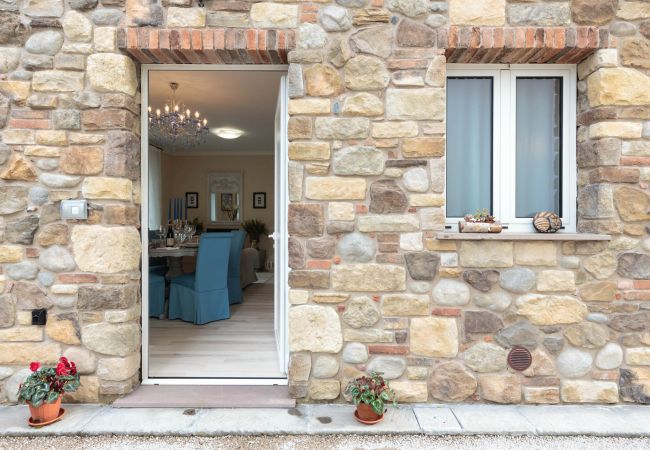 Вилла на Lucca - HONEYMOON LEONOR VILLA in bike distance from Lucca Вилла на Lucca - HONEYMOON LEONOR VILLA in bike distance from Lucca