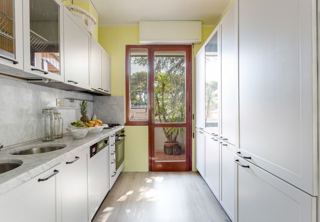 Вилла на Forte dei Marmi - FORTE DEI MARMI House 150 metres from the Beach Вилла на Forte dei Marmi - FORTE DEI MARMI House 150 metres from the Beach