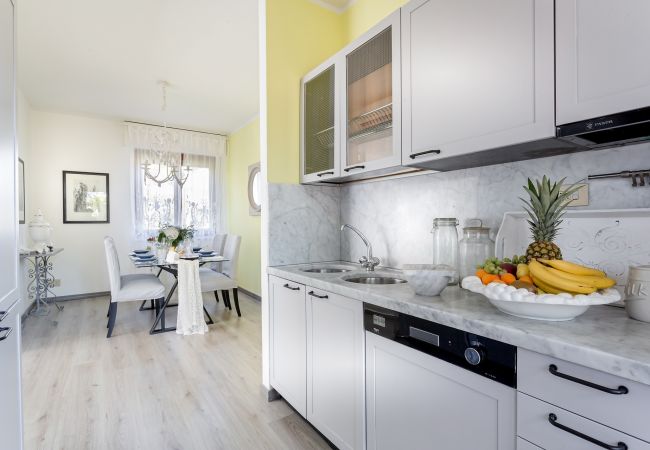 Вилла на Forte dei Marmi - FORTE DEI MARMI House 150 metres from the Beach Вилла на Forte dei Marmi - FORTE DEI MARMI House 150 metres from the Beach