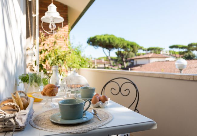 Вилла на Forte dei Marmi - FORTE DEI MARMI House 150 metres from the Beach Вилла на Forte dei Marmi - FORTE DEI MARMI House 150 metres from the Beach