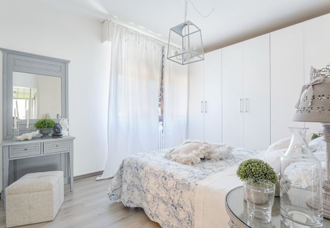 Вилла на Forte dei Marmi - FORTE DEI MARMI House 150 metres from the Beach Вилла на Forte dei Marmi - FORTE DEI MARMI House 150 metres from the Beach