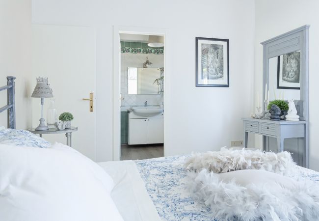 Вилла на Forte dei Marmi - FORTE DEI MARMI House 150 metres from the Beach Вилла на Forte dei Marmi - FORTE DEI MARMI House 150 metres from the Beach