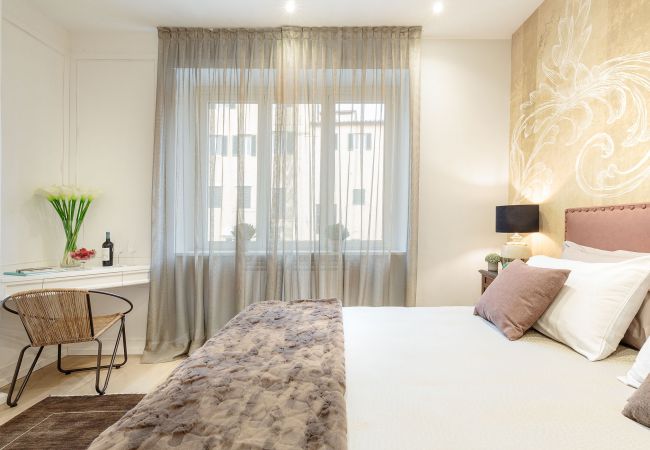 Апартаменты на Lucca - PALACE VIEW PENTHOUSE modern luxury in Lucca Апартаменты на Lucca - PALACE VIEW PENTHOUSE modern luxury in Lucca