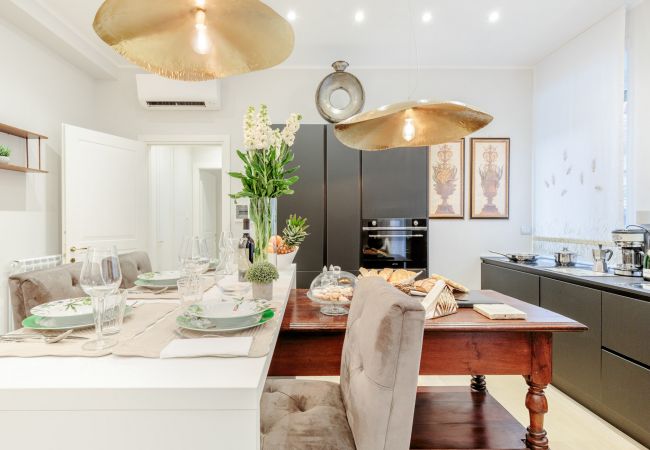 Апартаменты на Lucca - PALACE VIEW PENTHOUSE modern luxury in Lucca Апартаменты на Lucca - PALACE VIEW PENTHOUSE modern luxury in Lucca