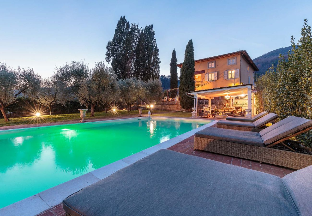 Вилла на Maggiano - Charming & Luxury 10 Bedrooms VILLA MEDEA Close to the City Centre of Lucca